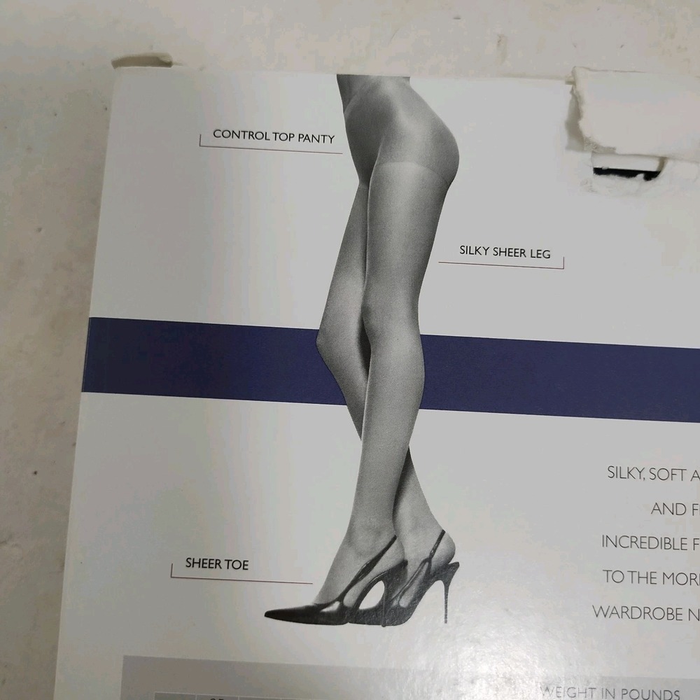 3 Hanes Silk Reflections Sheer Pantyhose Control Top 0D042 Size EF Barely Black - Picture 6 of 8